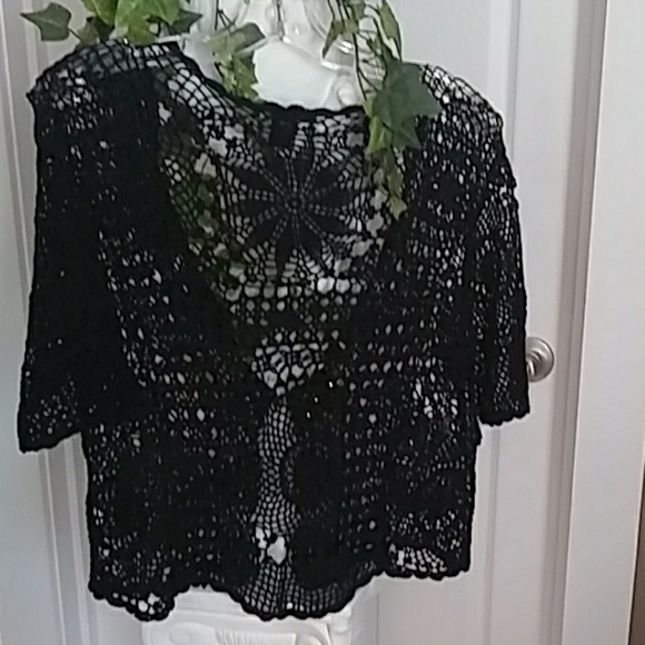 Crocheted top NWOT - Picture 2 of 8